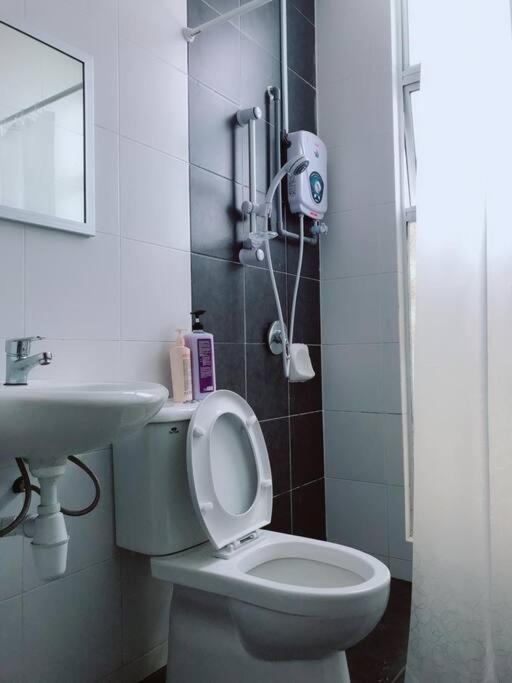 W6Warmstay@Goldenhills/3Rpenthouse/Wifi/Pasarmalamview/2Carpark Brincsang Kültér fotó