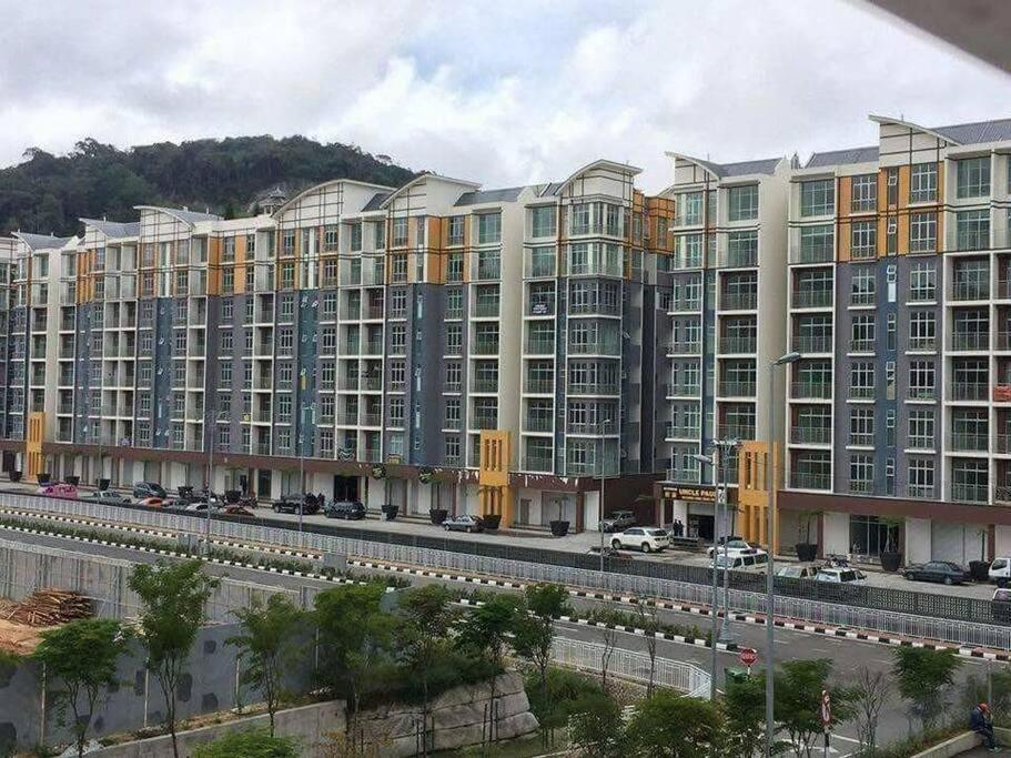 W6Warmstay@Goldenhills/3Rpenthouse/Wifi/Pasarmalamview/2Carpark Brincsang Kültér fotó